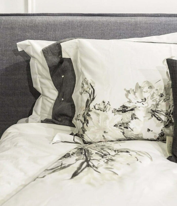 Sateen Pillow Case Floral Sense Monochromia - Image 2
