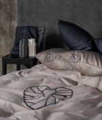 decoflux-satino-patalynes-komplektas-vilniaus-sirdis-almond-bed-linen-set-pillowcase