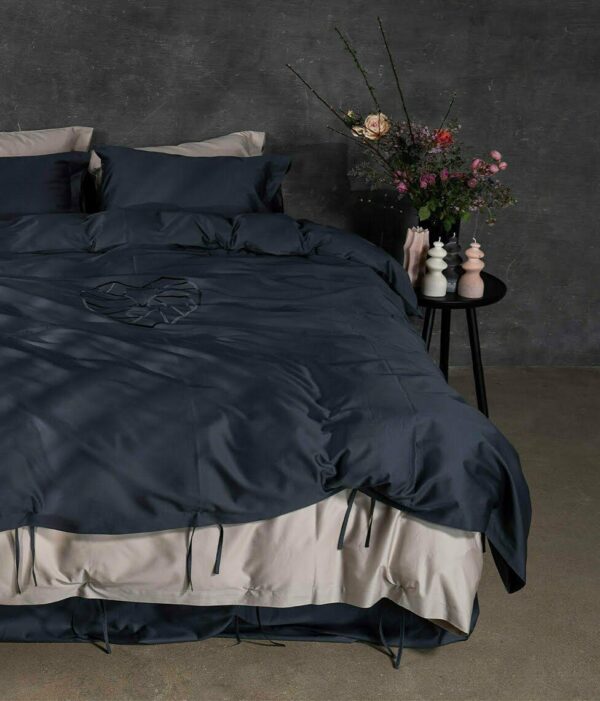 decoflux-satino-patalynes-komplektas-vilniaus-sirdis-anthracite-bed-linen-set-pillowcase